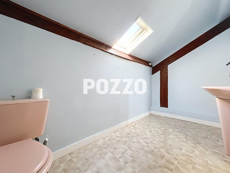 Maison - 160 m² - 8 pièces