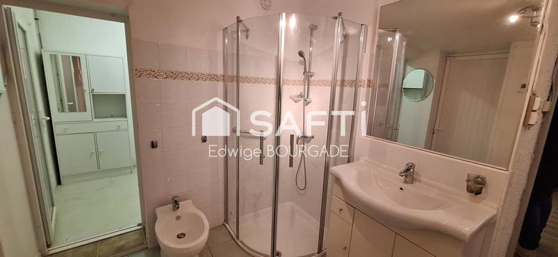 Maison - 238 m² - 6 pièces