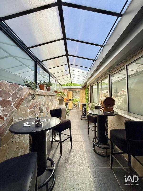 Local commercial - 247 m²