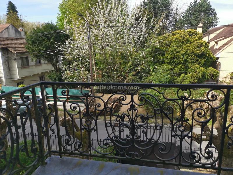 Maison - 203 m² - 8 pièces