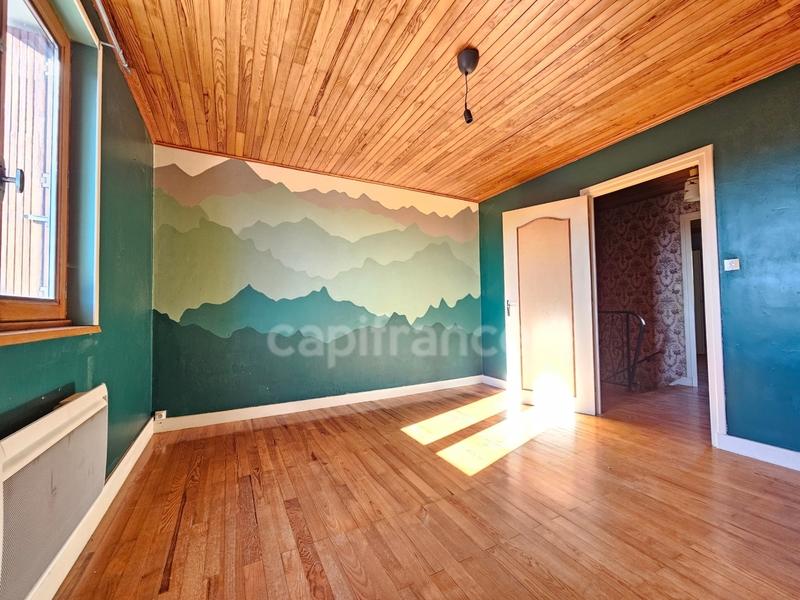 Maison - 105 m² - 5 pièces