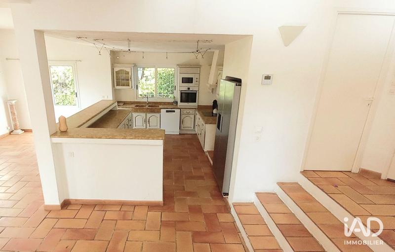 Maison - 215 m² - 5 pièces