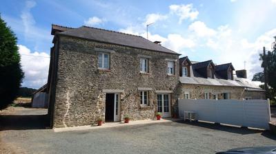 Maison - 152 m² - 10 pièces