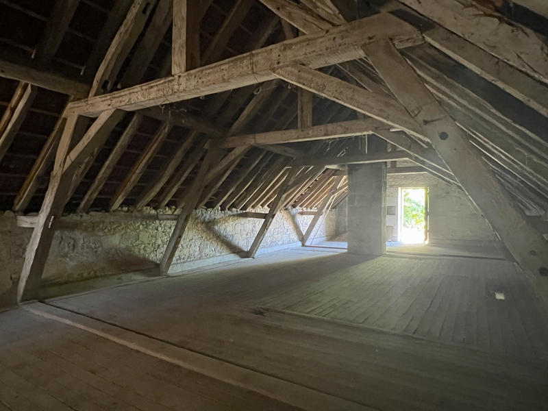 Ferme - 700 m² - 1 pièce