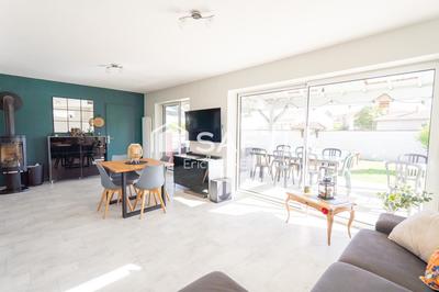 Maison - 125 m² - 6 pièces