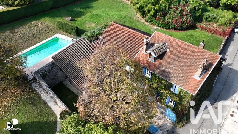 Maison - 283 m² - 11 pièces