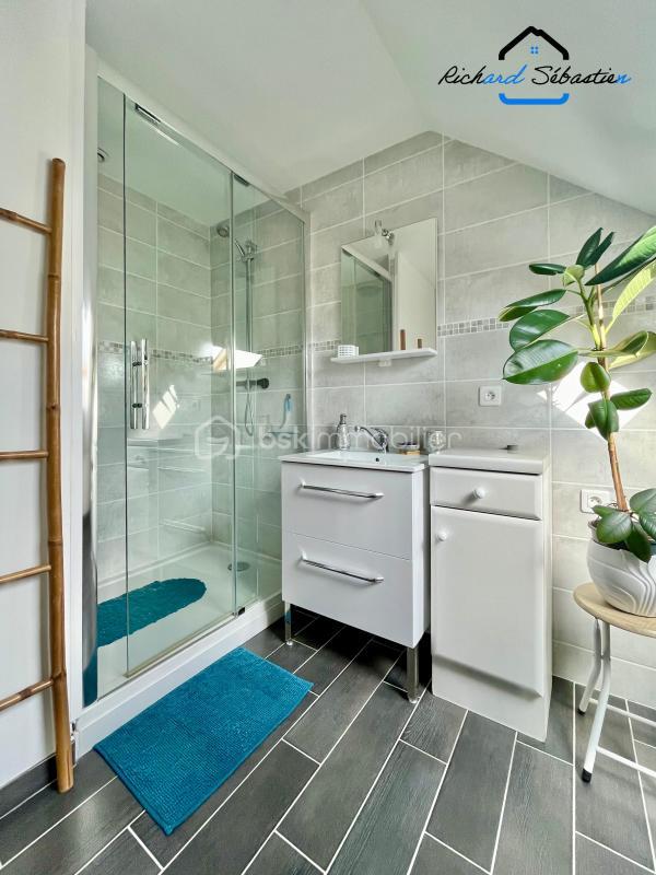 Immeuble - 250 m² - 10 pièces