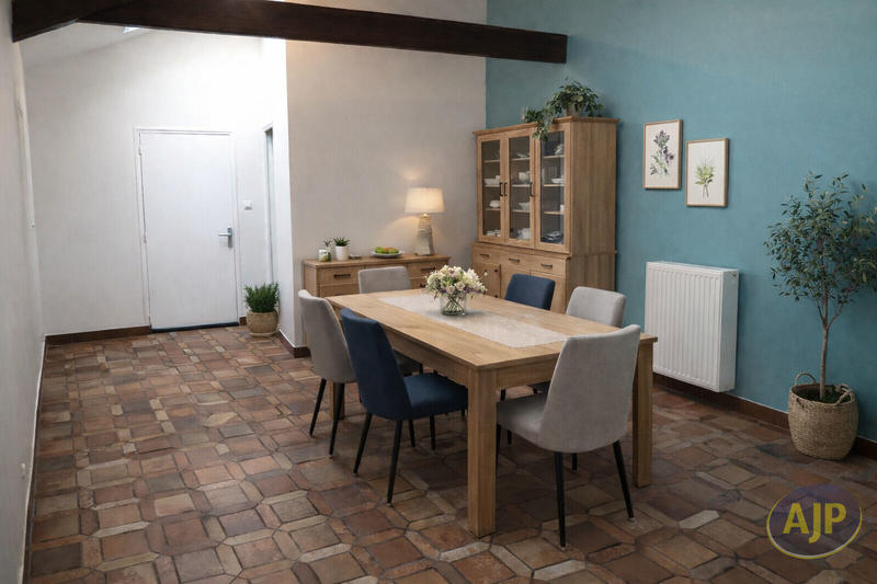 Maison - 102 m² - 5 pièces