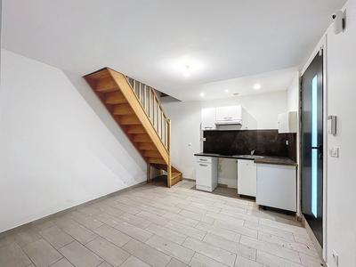 Immeuble - 109 m² - 7 pièces