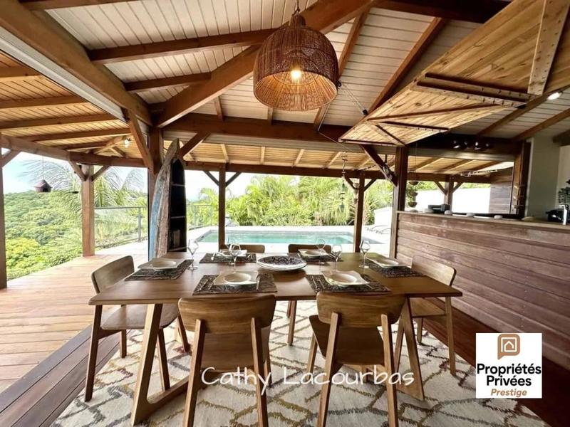 Villa - 210 m² - 7 pièces