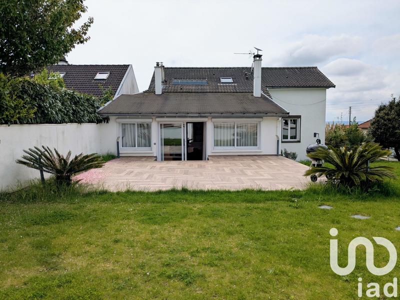 Maison - 180 m² - 6 pièces