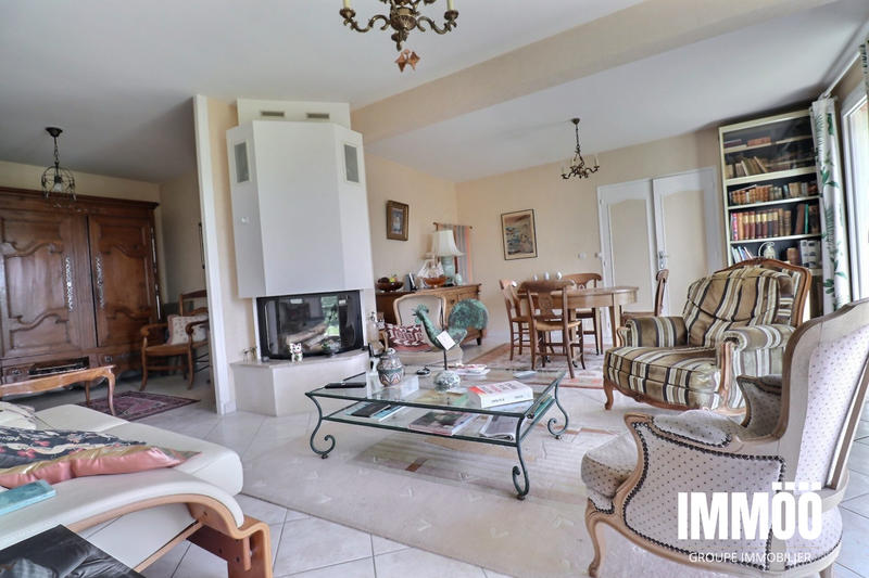 Maison - 137 m² - 5 pièces