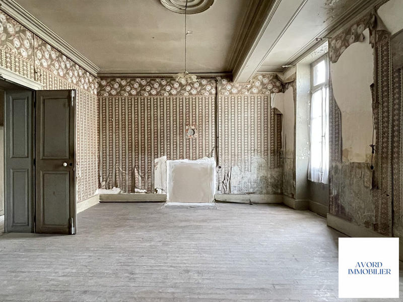 Maison ancienne - 217 m² - 9 pièces