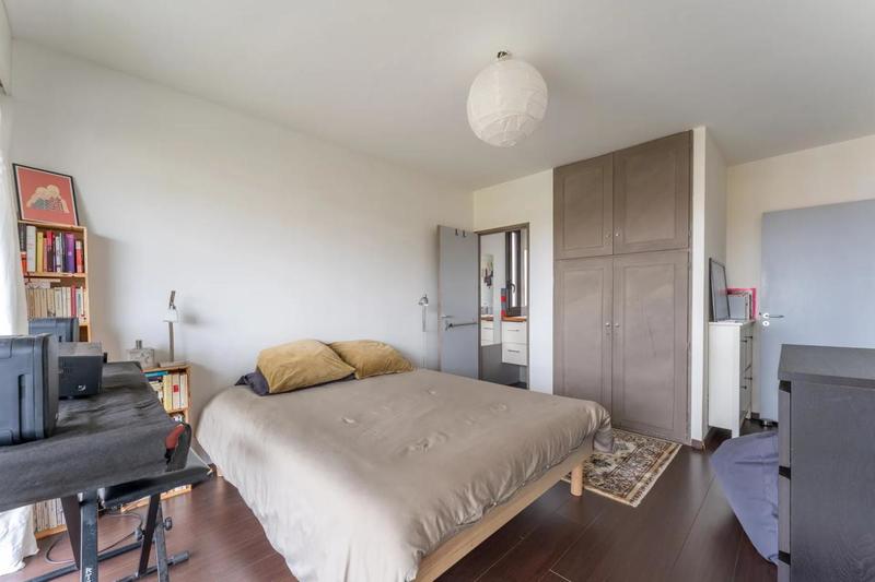 Appartement - 100 m² - 5 pièces