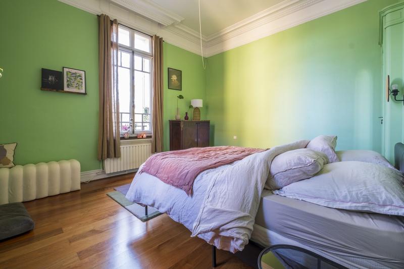 Appartement - 180 m² - 6 pièces