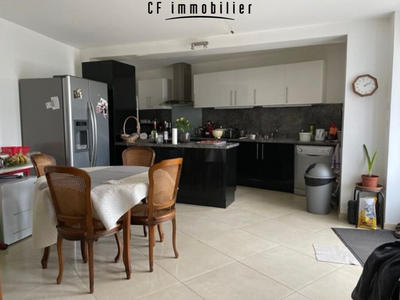 Maison - 223 m² - 6 pièces