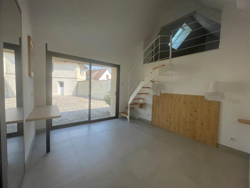 Propriété - 270 m² - 7 pièces
