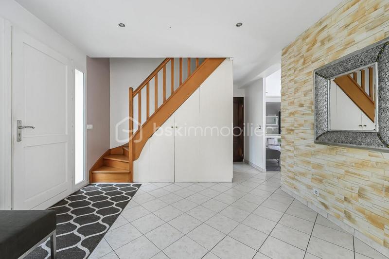 Maison - 146 m² - 7 pièces