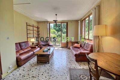 Maison - 122 m² - 7 pièces