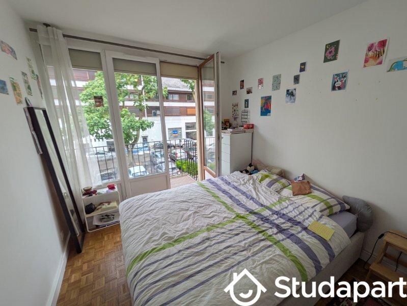 Chambre - 12 m² - 1 pièce