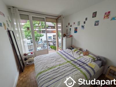 Chambre - 12 m² - 1 pièce