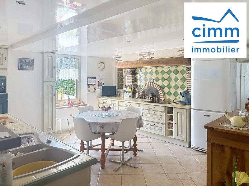 Maison - 154 m² - 8 pièces