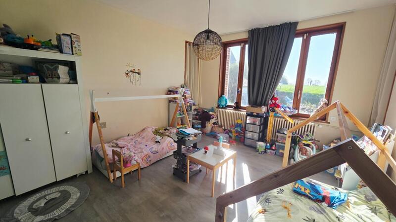 Maison - 210 m² - 10 pièces