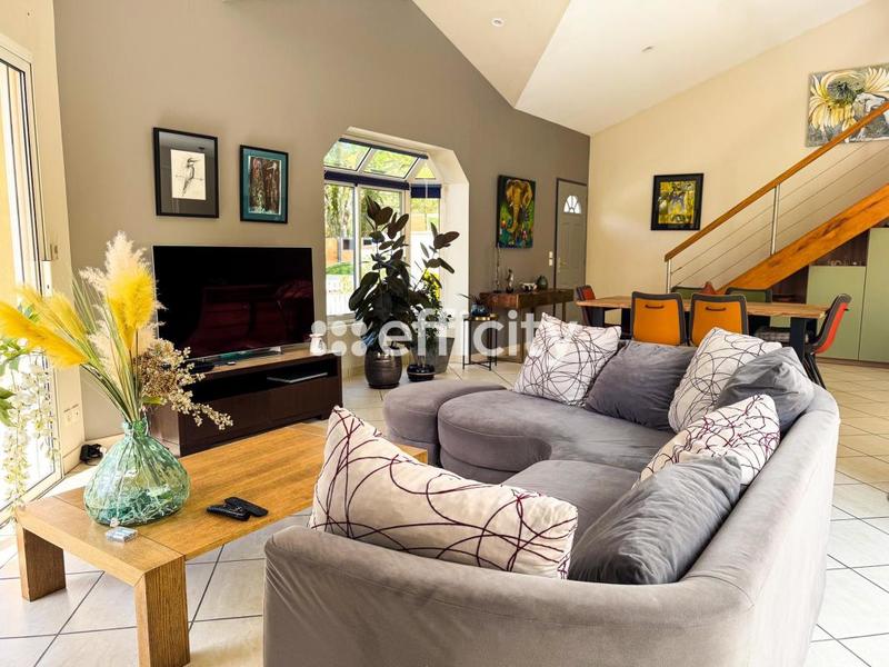 Maison - 120 m² - 4 pièces