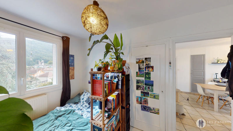 Appartement - 60 m² - 4 pièces