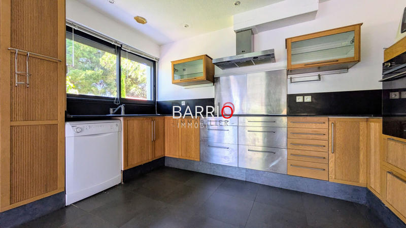 Villa - 170 m² - 4 pièces