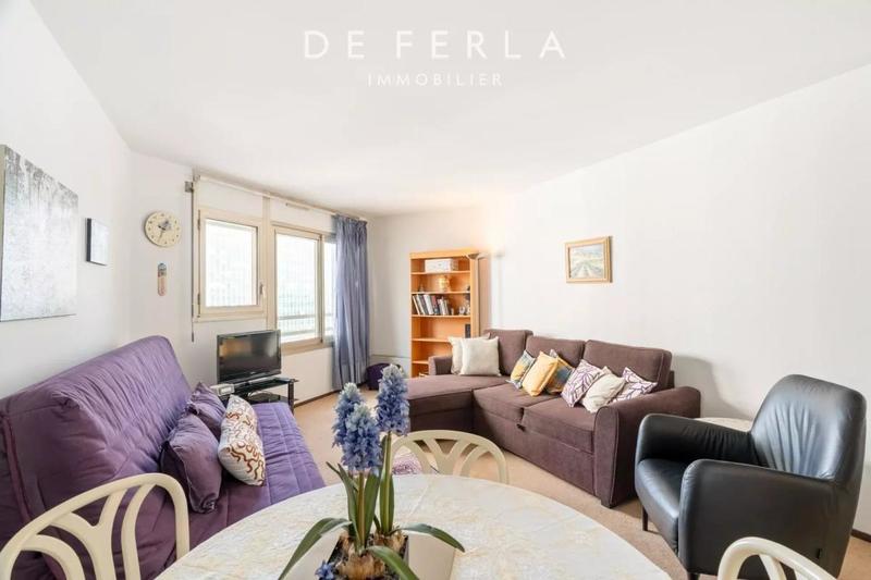 Studio - 40 m² - 1 pièce