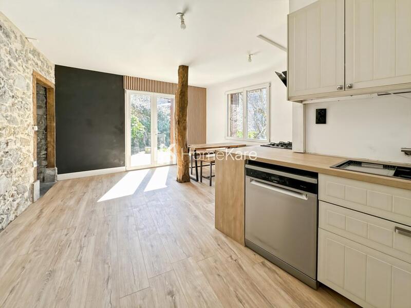 Maison de ville - 180 m² - 6 pièces