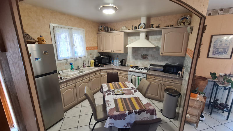 Maison - 90 m² - 5 pièces