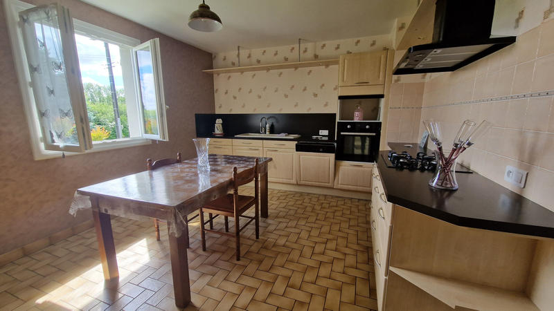 Maison - 97 m² - 4 pièces