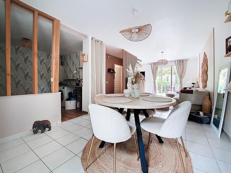 Maison - 94 m² - 4 pièces