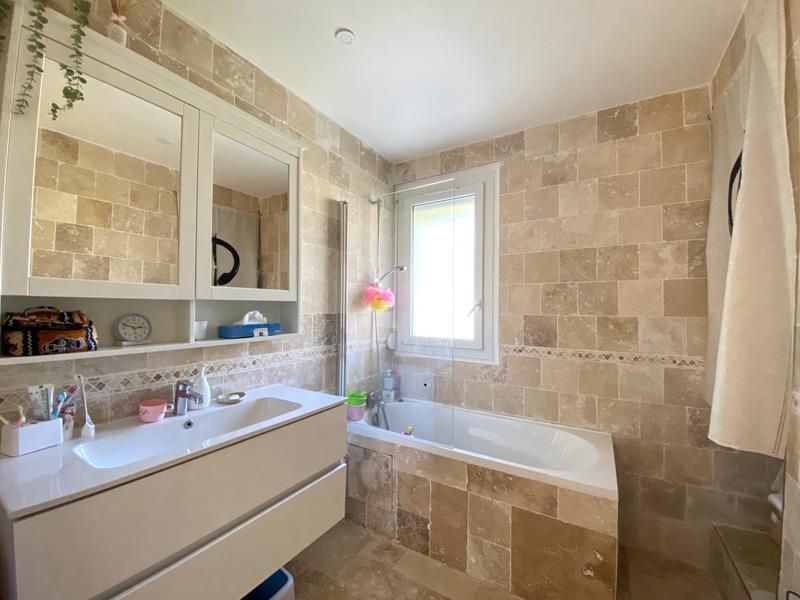 Maison - 168 m² - 6 pièces