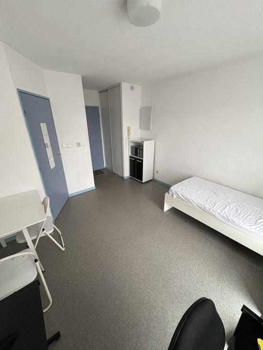 Studio - 18 m² - 1 pièce