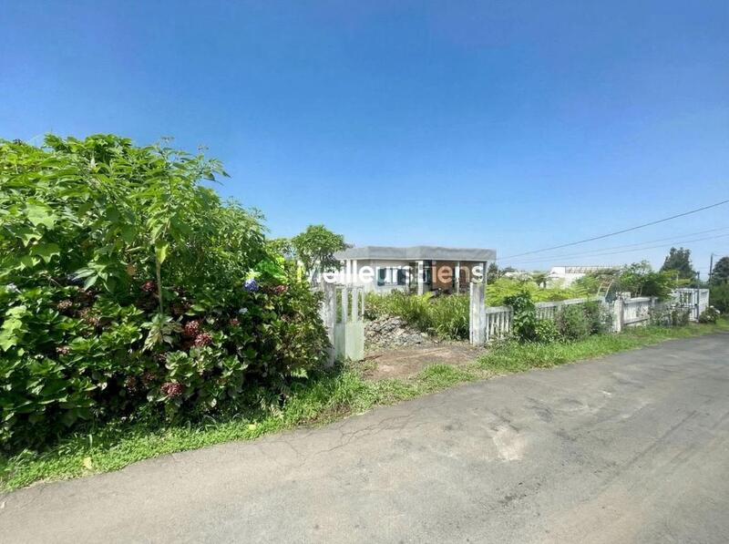 Terrain constructible - 1 427 m²