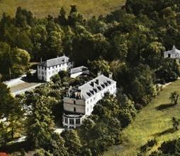 Maison - 5 000 m² - 50 pièces