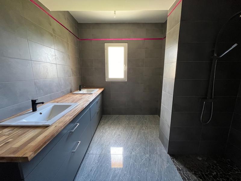 Maison - 171 m² - 7 pièces