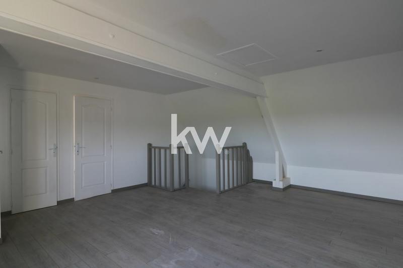 Maison - 230 m² - 6 pièces