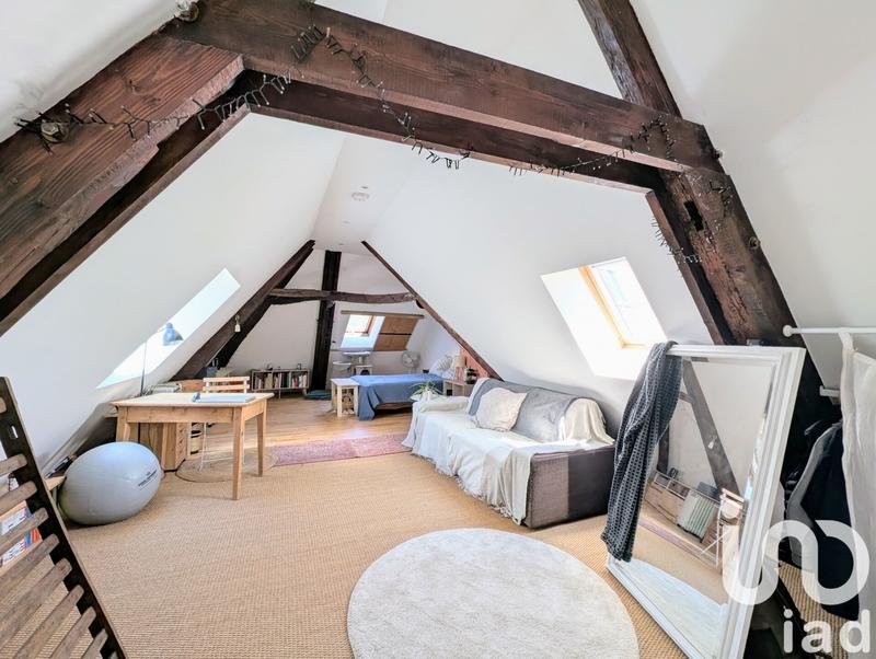 Maison - 201 m² - 7 pièces