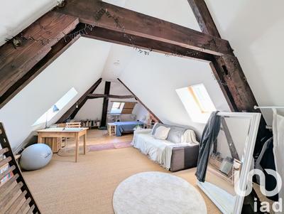 Maison - 201 m² - 7 pièces