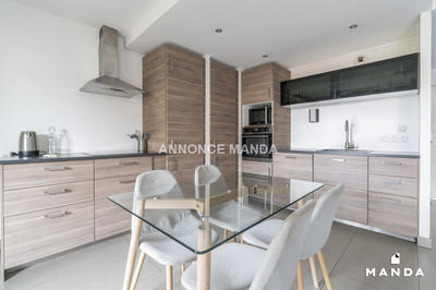 Appartement - 64 m² - 3 pièces