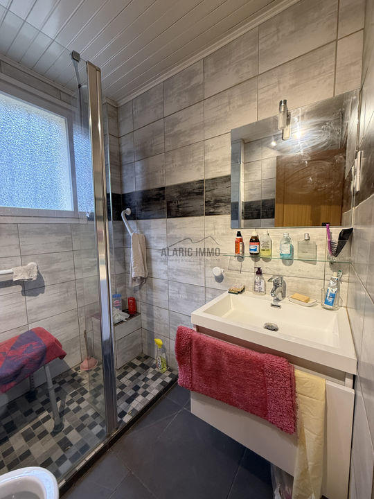 Maison - 111 m² - 7 pièces