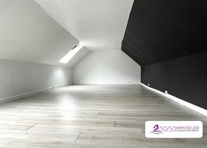 Maison ancienne - 231 m² - 9 pièces