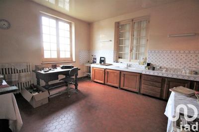 Maison - 246 m² - 8 pièces