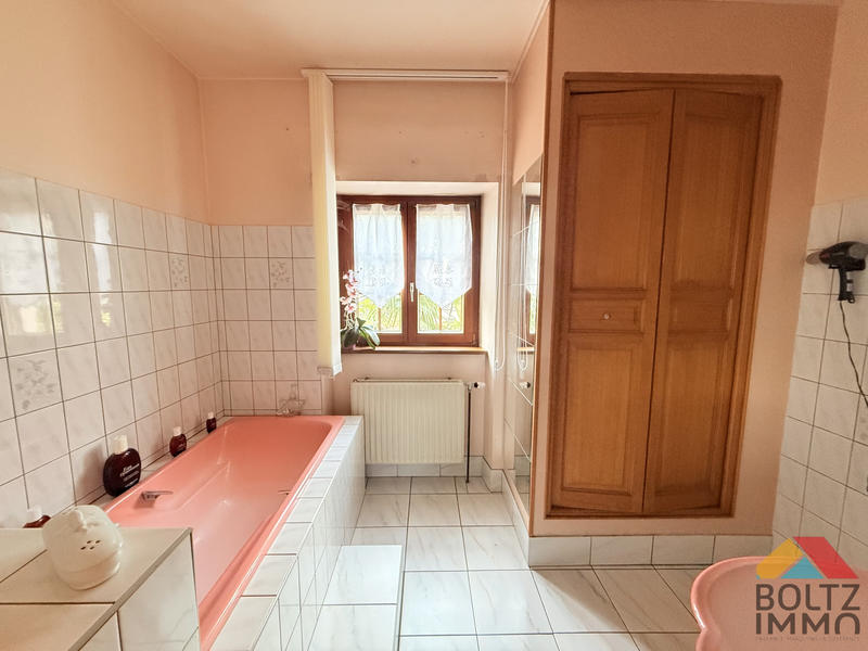 Maison de village - 182 m² - 8 pièces