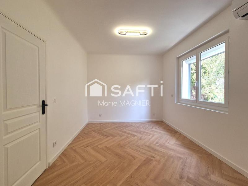 Maison - 266 m² - 7 pièces