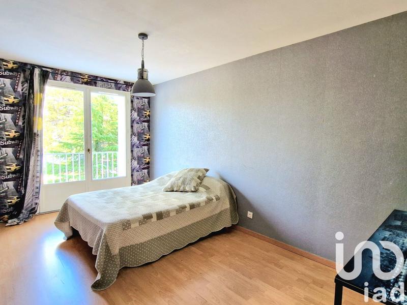 Appartement - 98 m² - 5 pièces